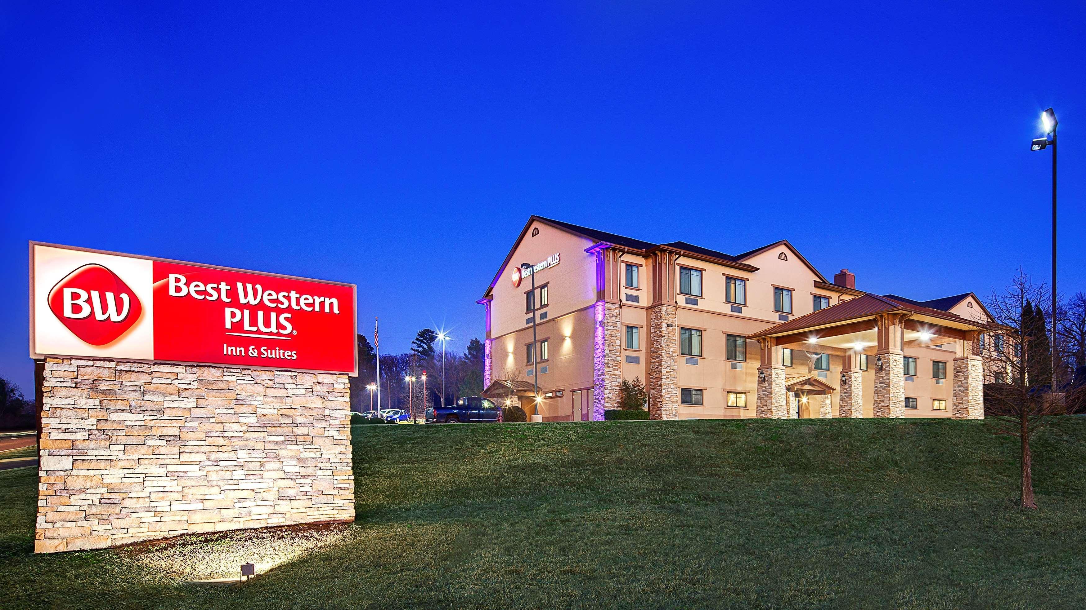 Best Western Plus Royal Mountain Inn & Suites Athens Luaran gambar
