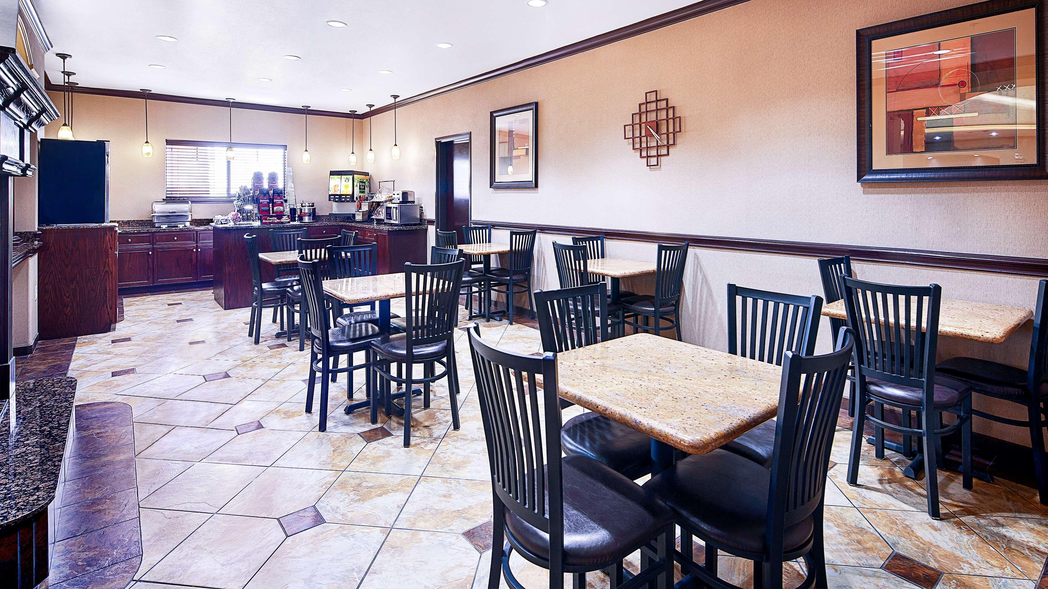 Best Western Plus Royal Mountain Inn & Suites Athens Luaran gambar