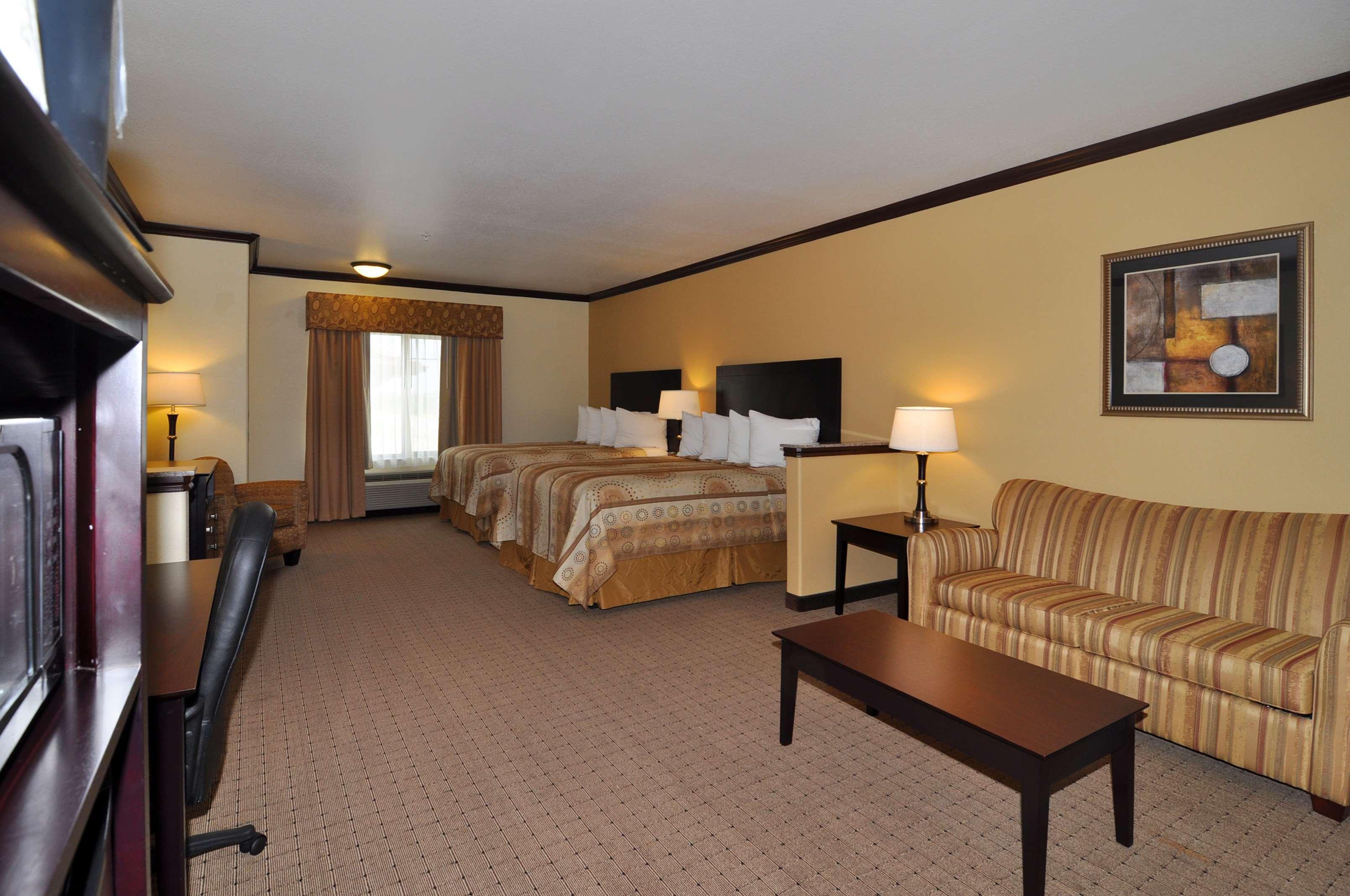 Best Western Plus Royal Mountain Inn & Suites Athens Bilik gambar